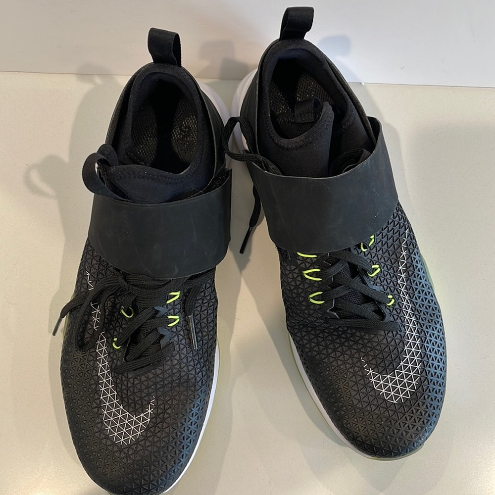 Nike Air Zoom Strong
